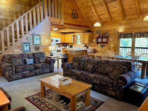 Télévision, cheminée, baby-foot