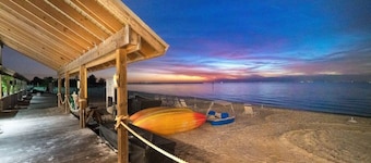 Waterfront 2 Bdrm Townhome in Little Harbor Beach Resort!