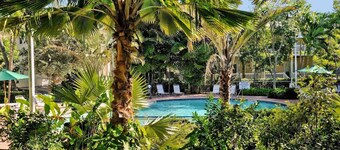 **OCTOPUS'S GARDEN @ CORAL HAMMOCK** Spacious Home & Pool + LAST KEY SERVICES...