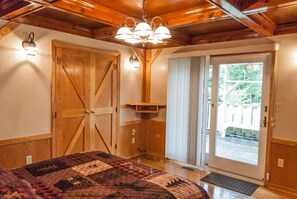 5 chambres, fer et planche à repasser, Internet, draps fournis