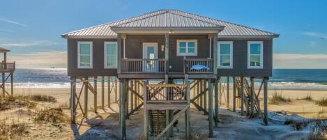 المنشأة من الخارج