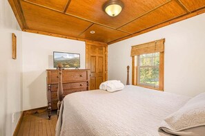 3 soverom, strykejern/-brett, internett og sengetøy