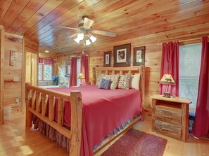 2 bedrooms, iron/ironing board, free WiFi, bed sheets - Classic Smoky Mountain cabin WITH POOL TABLE, HOT TUB, and THOUGHTFUL touches! (Sevierville)
