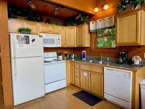 廚房用具/餐具/器皿