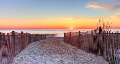 Pet Friendly, 6 BR, 4 BA Home in Rehoboth, 2 Blocks from Beach, 5 Min to Town w/Free Golf and More!