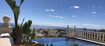 Lirios Boutique Luxury Seaview Villa ⭐︎⭐︎⭐︎⭐︎⭐︎