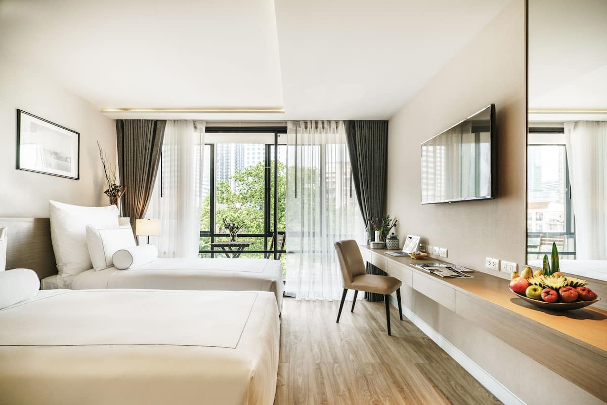 1 bedroom, Egyptian cotton sheets, premium bedding, minibar