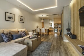 Televisión LCD 43 pulgadas con canales de televisión por cable