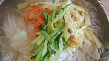 Room | Food and drink