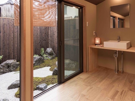 Japanese Style Deluxe Garden Access Room | View from room