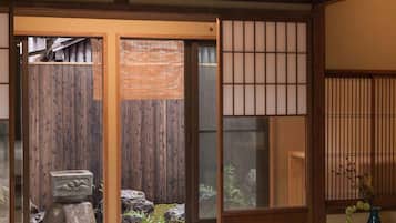 In-room safe, desk, free WiFi, bed sheets