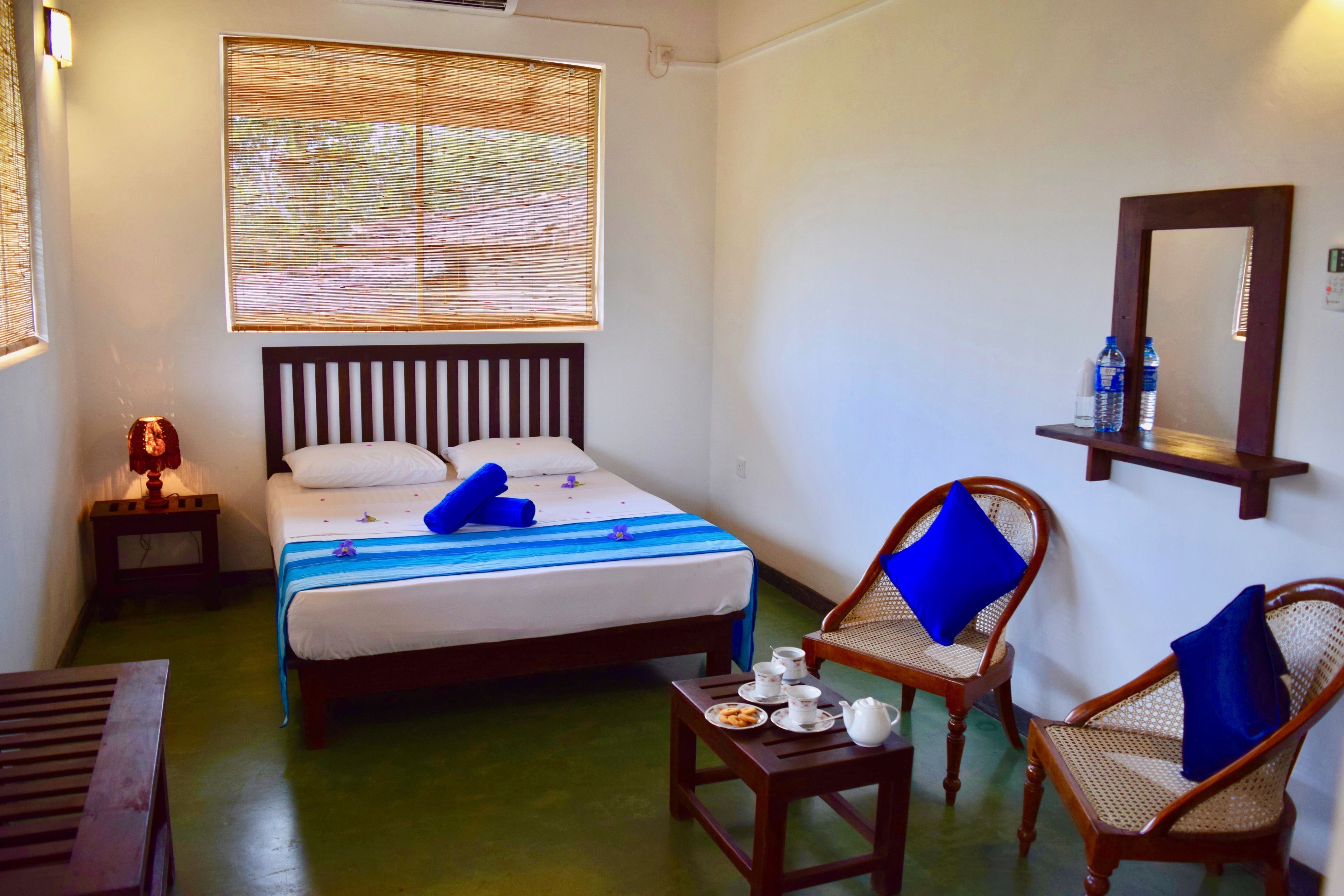 Habitación Deluxe doble, balcón, vistas a la montaña | 2 dormitorios, escritorio, tabla de planchar con plancha y wifi gratis