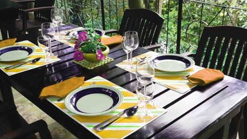 Outdoor dining