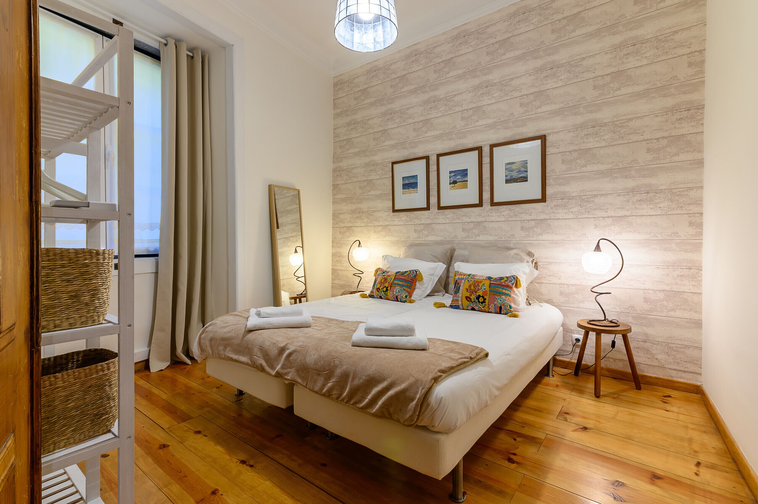 2 bedrooms, iron/ironing board, travel crib, free WiFi