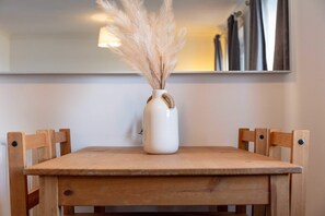 Dining - The Original Donnini Apartment (Ayr)