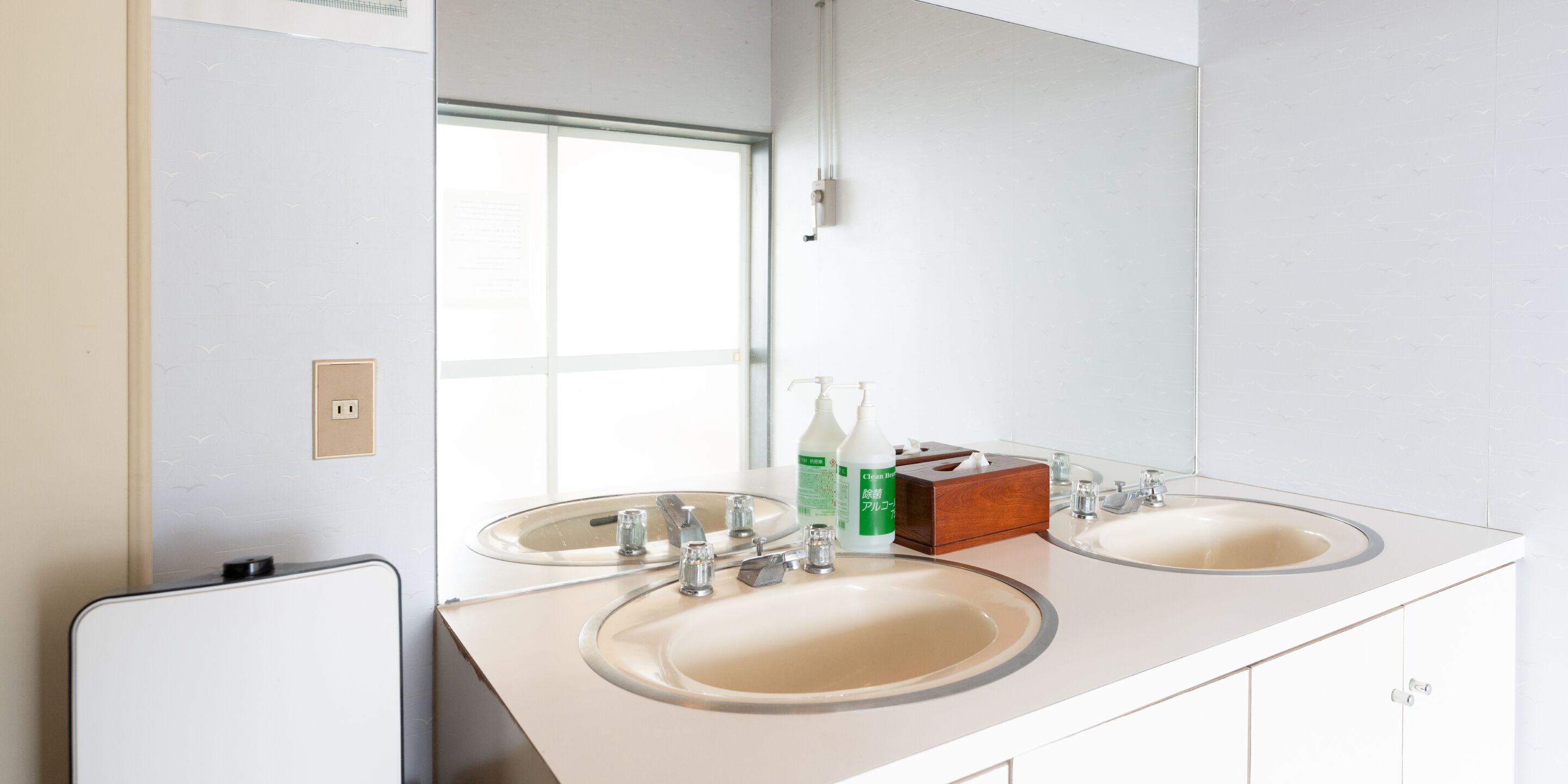 japanese style room with kitchenette, non smoking | bathroom sink