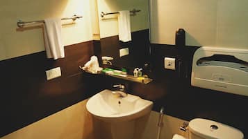 Executive Suite, 1 Double Bed | Bathroom