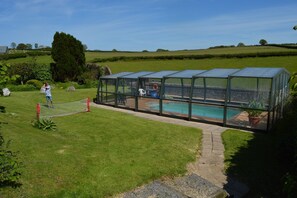 Indendørs pool, opvarmet pool