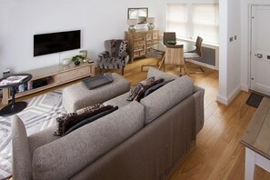 TV, DVD player