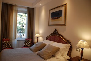 3 bedrooms, iron/ironing board, WiFi, bed sheets - LUXURY APARTMENT CLOSE TO THE VATICAN AND METRO STOP WIFI/AC (Roma)