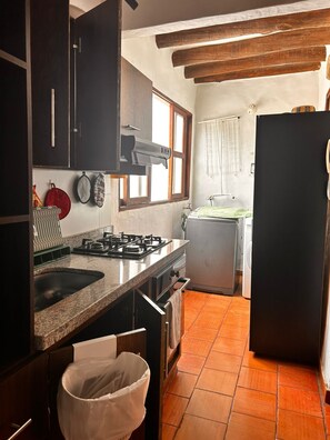 Fridge, oven, stovetop, coffee/tea maker - El Retiro Barichara, apt 105 swimming pool (Barichara)