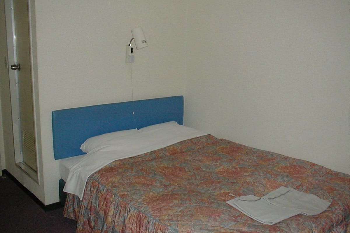 Habitación doble | Wifi gratis y ropa de cama
