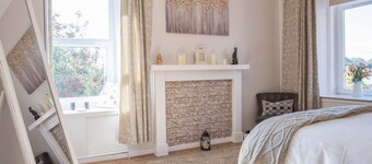 COUNTRY NEST- Cosy Spacious Holiday House