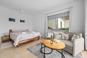 4 Schlafzimmer, Bügeleisen/Bügelbrett, kostenloses WLAN, Bettwäsche
