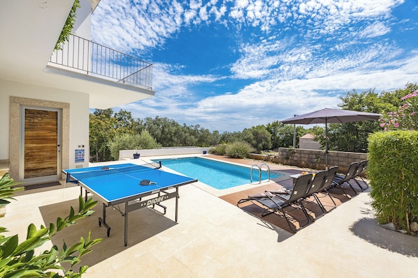 Outdoor pool, a heated pool