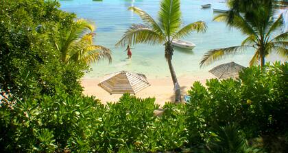 Ken 18 dans un beau complexe privé avec piscine à 50m de la plage wifi