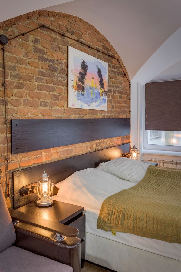 Apartment | In-room safe, iron/ironing board, free cribs/infant beds, rollaway beds