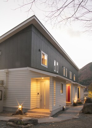 Front of property - Villa Yushin (Fujikawaguchiko)