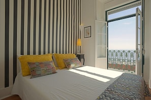 6 bedrooms, iron/ironing board, free WiFi, bed sheets