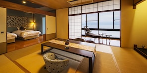 豪華客房, 非吸煙房 (Japanese Western, UMINOZA) | 羽絨被、迷你吧、客房內保險箱、書桌