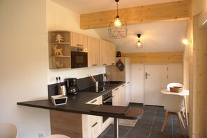 Fridge, microwave, oven, dishwasher - Gorgeous 3 Bedrooms Penthouse (MORZINE)