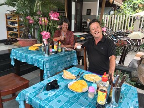 Daily full breakfast for a fee - Flame Flowers Homestay (Da Nang)