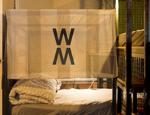 Basic Shared Dormitory | Individually furnished, iron/ironing board, free WiFi, bed sheets - Wontonmeen - Hostel (Kowloon)