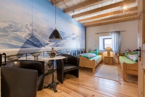 4 bedrooms, in-room safe, travel cot, free WiFi - The big Stadl- The holiday home in the Ötztal (Oberried)