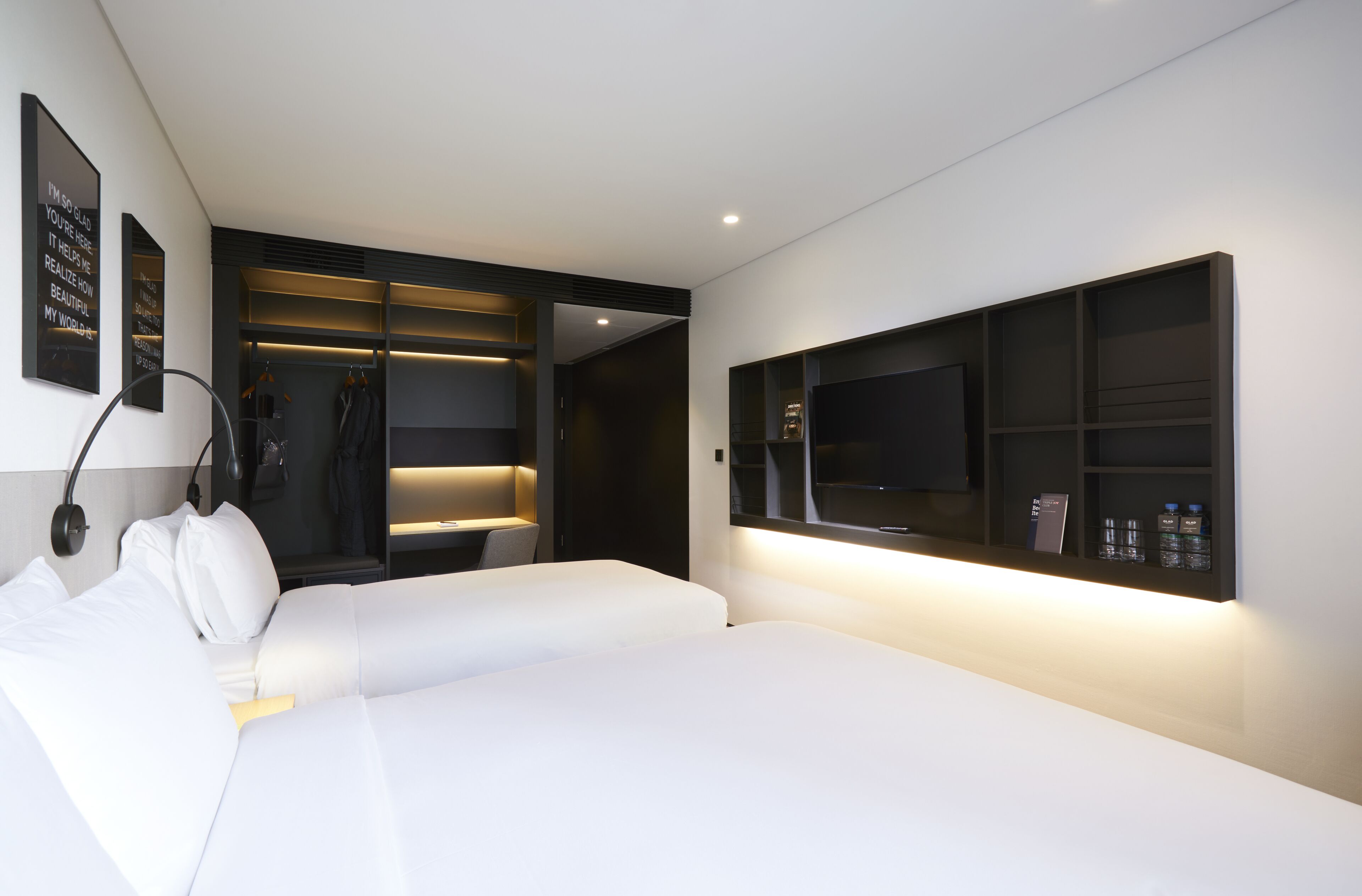 premium bedding, in-room safe, desk, blackout curtains