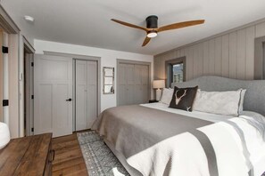3 slaapkamers, een strijkplank/strijkijzer, wifi, beddengoed