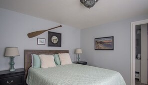 1 bedroom, iron/ironing board, internet, bed sheets
