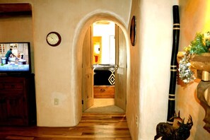 Interior - Blue Elk Casa enclosed Patio with Hot Tub Air Conditioned Walk to Plaza (Taos)