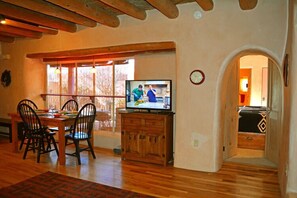 Interior - Blue Elk Casa enclosed Patio with Hot Tub Air Conditioned Walk to Plaza (Taos)