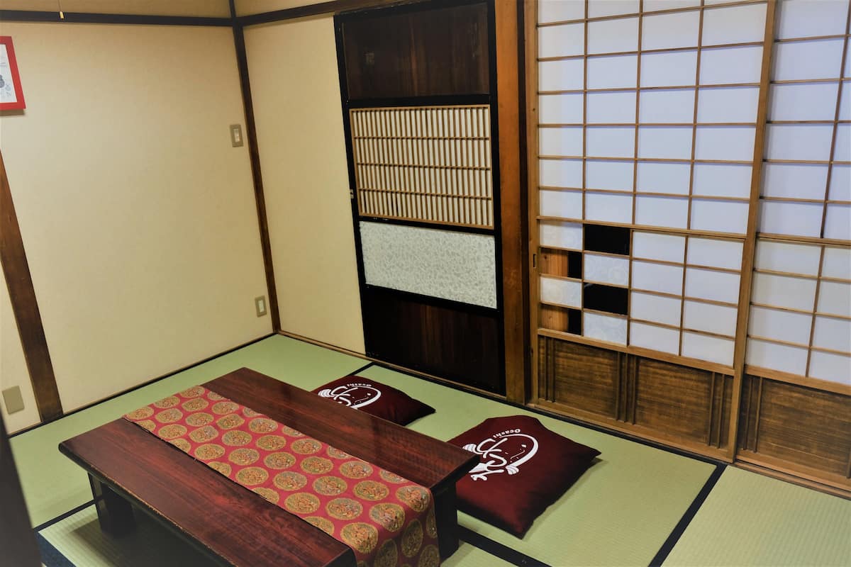 Private Vacation Home | Desk, iron/ironing board, free WiFi