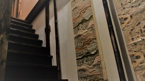 Desk, iron/ironing board, WiFi (free) - Ocashi (Kyoto)