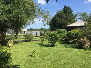 Garden - Flower Garden Resort (Weerawila)