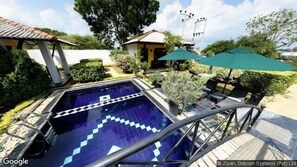 Outdoor pool - Flower Garden Resort (Weerawila)