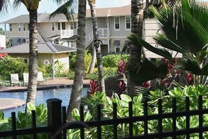 Property grounds - A/C, Townhouse ideally located, Nihilani 25A (Princeville)