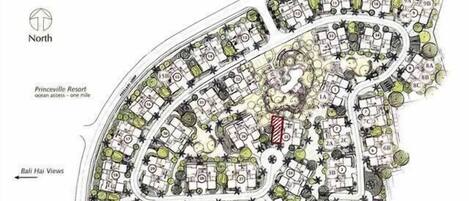 A floor plan of Nihilanı 25A at Princeville Resort, featuring a circular layout with numbered rooms, a central courtyard, and proximity to the ocean and golf course views.