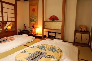 2 bedrooms, free WiFi - Next International Homestay (Takamatsu)